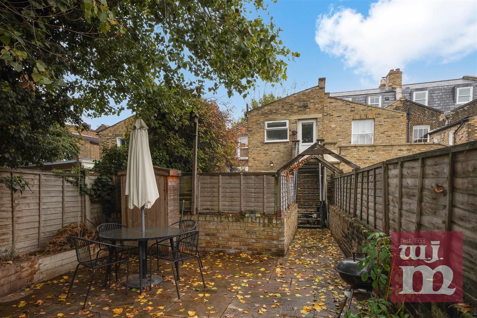 Antill Road, Mile End